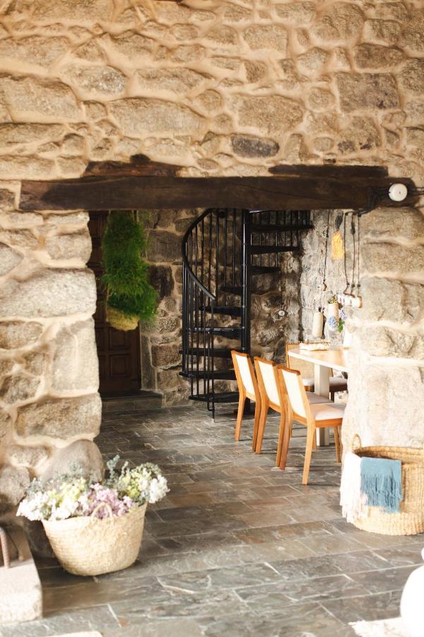 Villa Apedeceo Belesar Villa, Ribeira Sacra, Galicia *