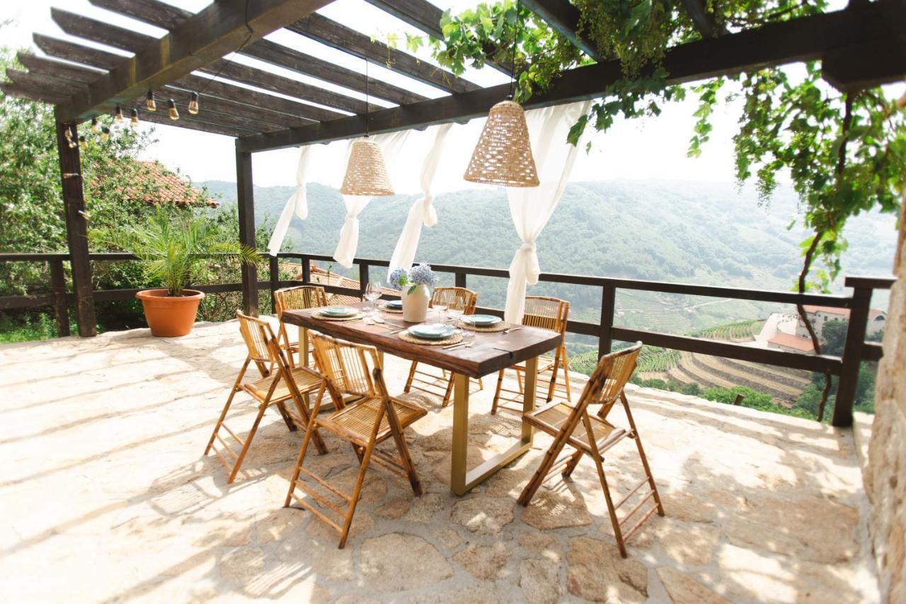 Apedeceo Belesar Villa, Ribeira Sacra, Galicia
